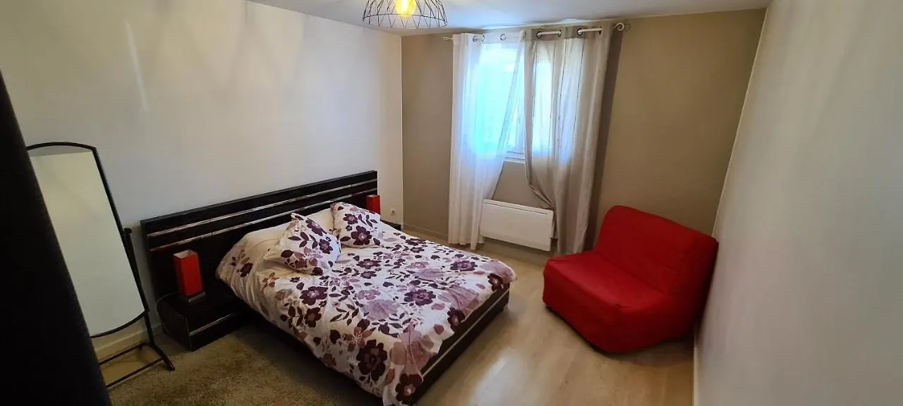 Bel Appartement En Rez-De-Jardin Annecy 0*,