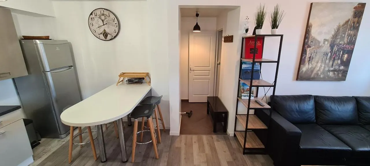 Bel Appartement En Rez-De-Jardin Annecy Apartment